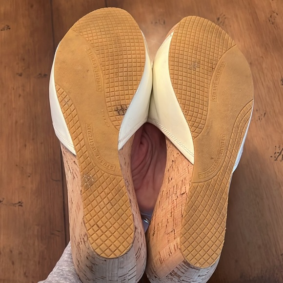 Stuart Weitzman white patent leather wedges size 41 - Picture 6 of 7